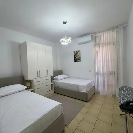 Lushnja Elegance * Lushnjë