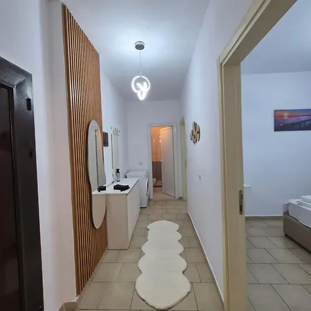 Lushnja Elegance Apartmán Lushnjë