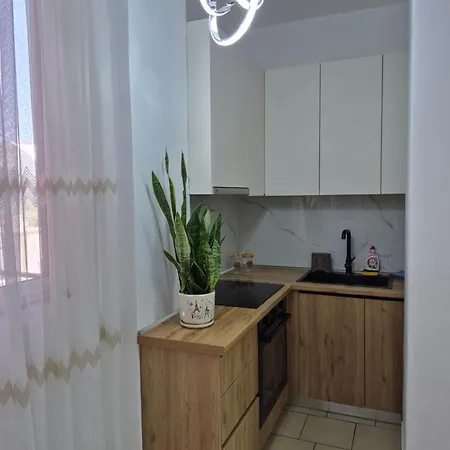 Lushnja Elegance Apartmán